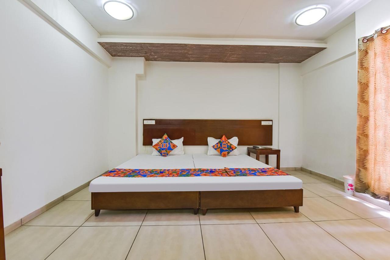 Fabhotel Gl Residency - Satellite أحمد أباد المظهر الخارجي الصورة