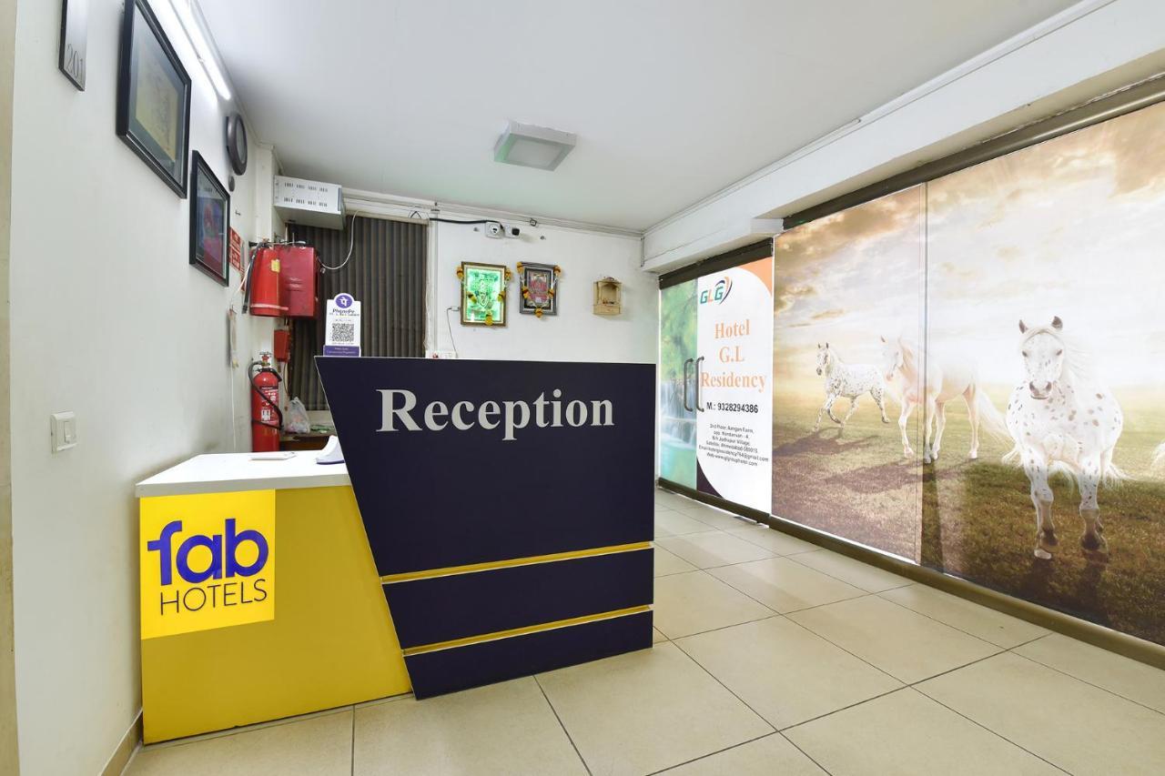 Fabhotel Gl Residency - Satellite أحمد أباد المظهر الخارجي الصورة