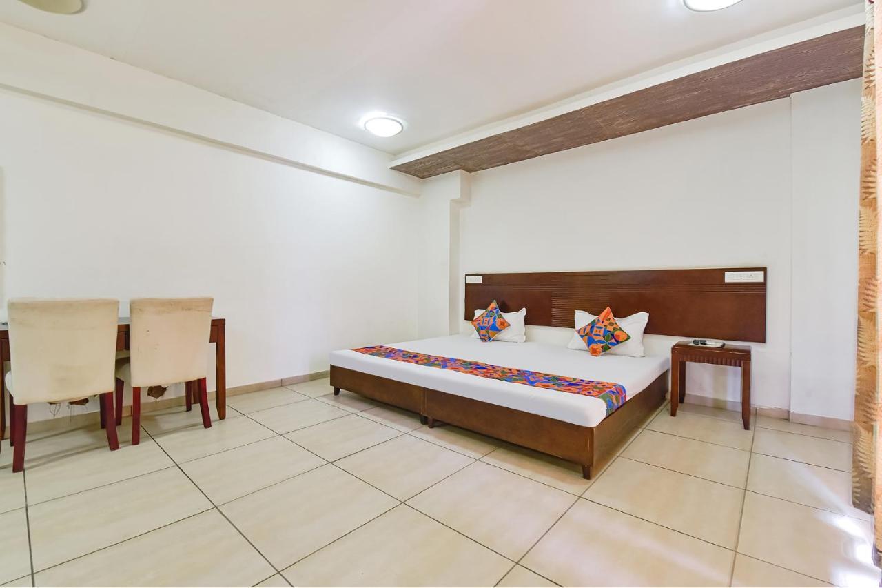 Fabhotel Gl Residency - Satellite أحمد أباد المظهر الخارجي الصورة